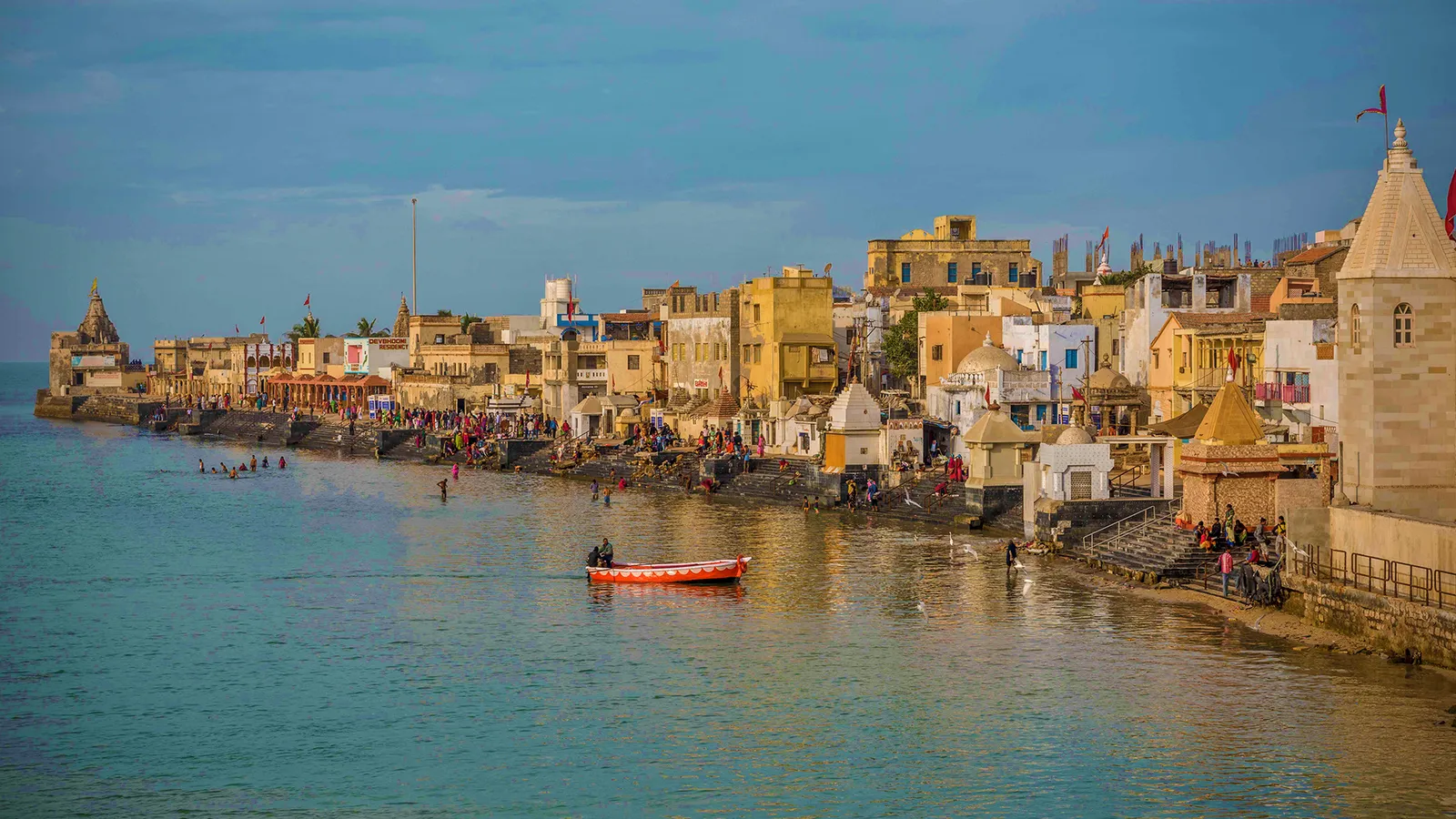 Women Travelling Alone to Dwarka